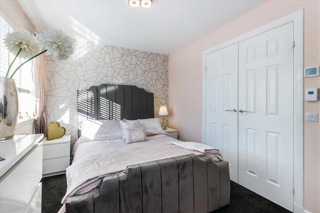 Bedroom One (3)