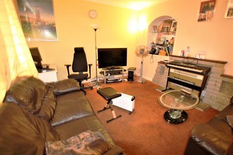 182 Finchale Road, London, SE2 9PW