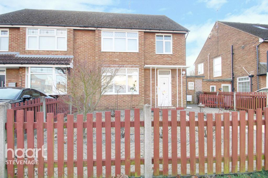 Haycroft Road, Stevenage 3 bed semidetached house £375,000