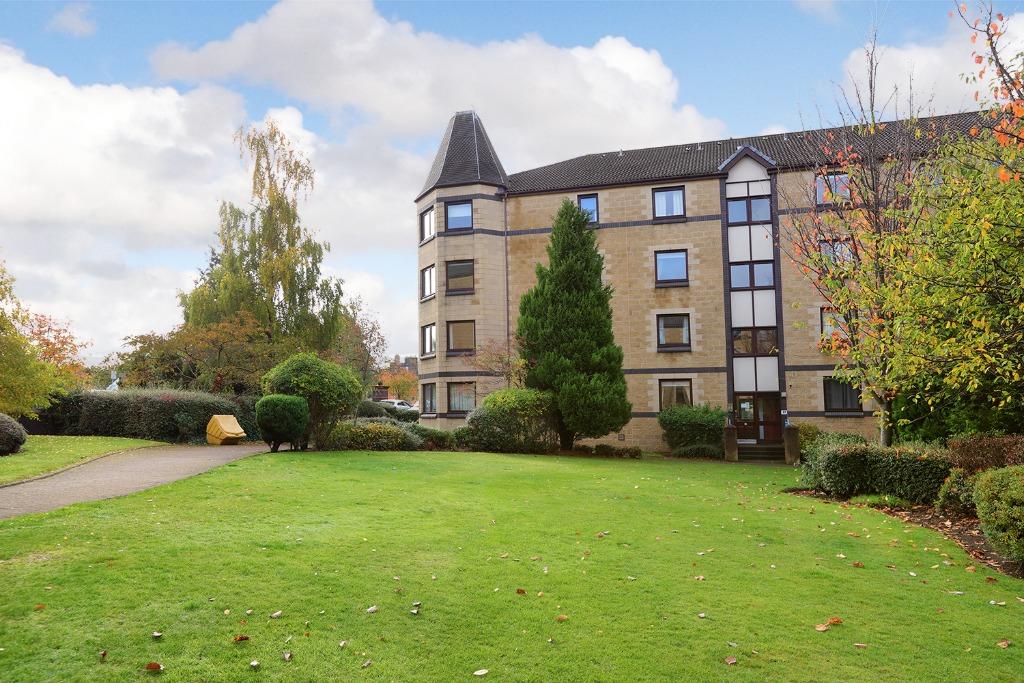 West Bryson Road, Polwarth, Edinburgh, EH11 2 bed flat £1,175 pcm (£