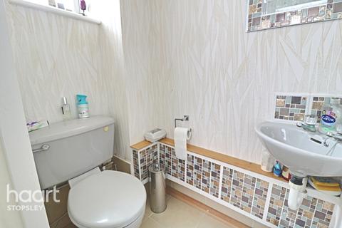 11 Layham Drive, Luton, LU2 9SY