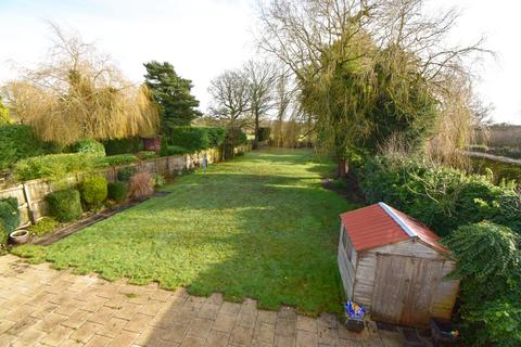 172 Earlswood Common, Earlswood, Solihull, B94 5SH