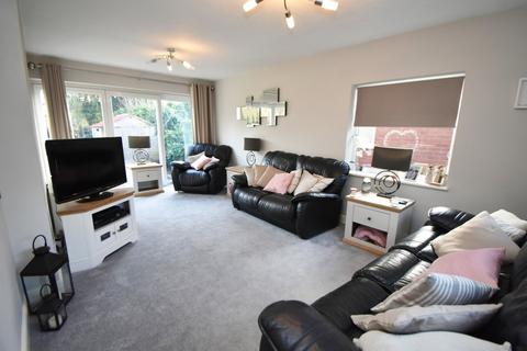 172 Earlswood Common, Earlswood, Solihull, B94 5SH