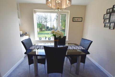 172 Earlswood Common, Earlswood, Solihull, B94 5SH