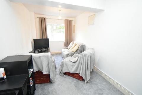 172 Earlswood Common, Earlswood, Solihull, B94 5SH