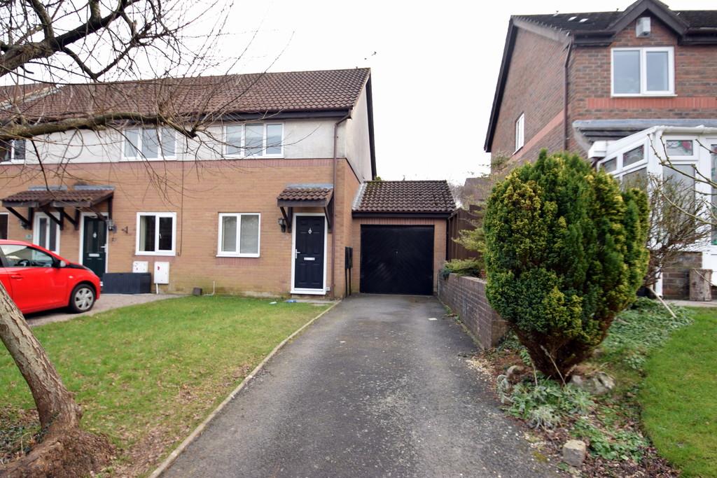 26 BancYrAllt, Bridgend, Bridgend County Borough, CF31 4RH 2 bed end of terrace house £145,000