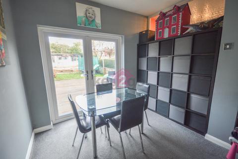 79 Maple Grove, Sheffield, S9 4AQ