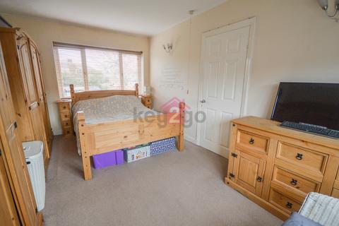 79 Maple Grove, Sheffield, S9 4AQ