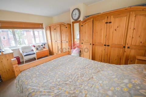 79 Maple Grove, Sheffield, S9 4AQ