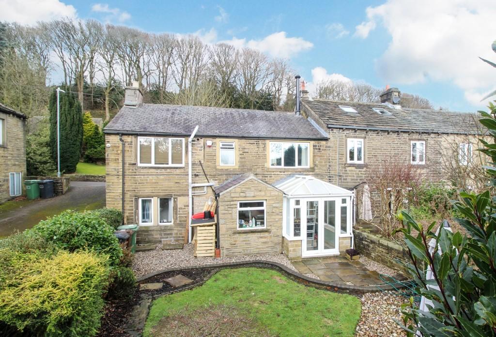 Binns Lane, Holmfirth 3 bed semidetached house £270,000