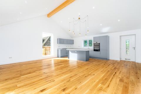 Sunnydale Bourne Road, Woodlands, Southampton, SO40 7GR