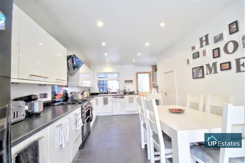 9 Ashcombe Drive, Coventry, CV4 9XD