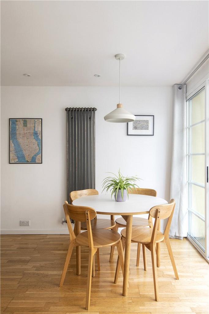 Dining Detail