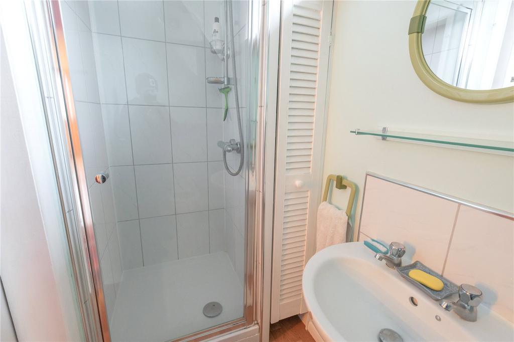 Shower Room (2)