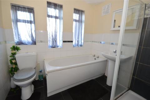 11 Heath Grove, Leeds, LS11 8UJ