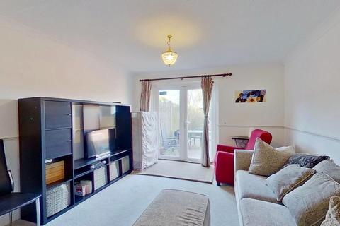 3 Battle Close, London, SW19 1AL