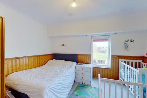 3 Battle Close, London, SW19 1AL