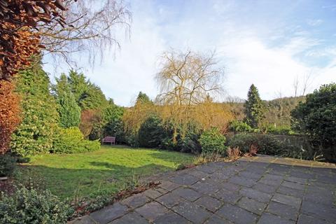 108 Old Farleigh Road, South Croydon, CR2 8QE