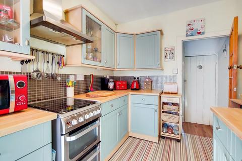 95 Alderton Road, Woodside, Croydon, CR0 6HL