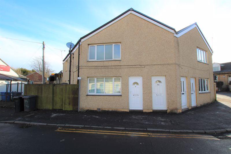 John Street, Larkhall 2 bed ground floor flat £50,000