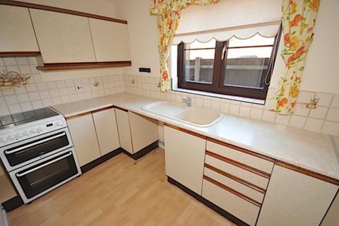 1 bedroom apartment to rent, AMBLECOTE - Hill Street