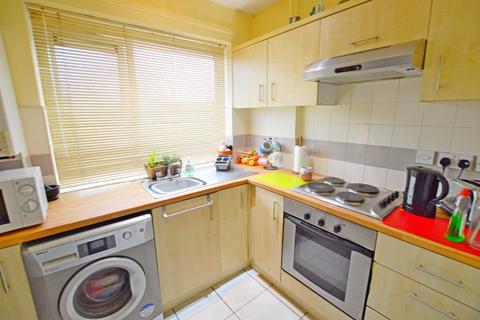 38 Embleton Grove, Birmingham, B34 6HS