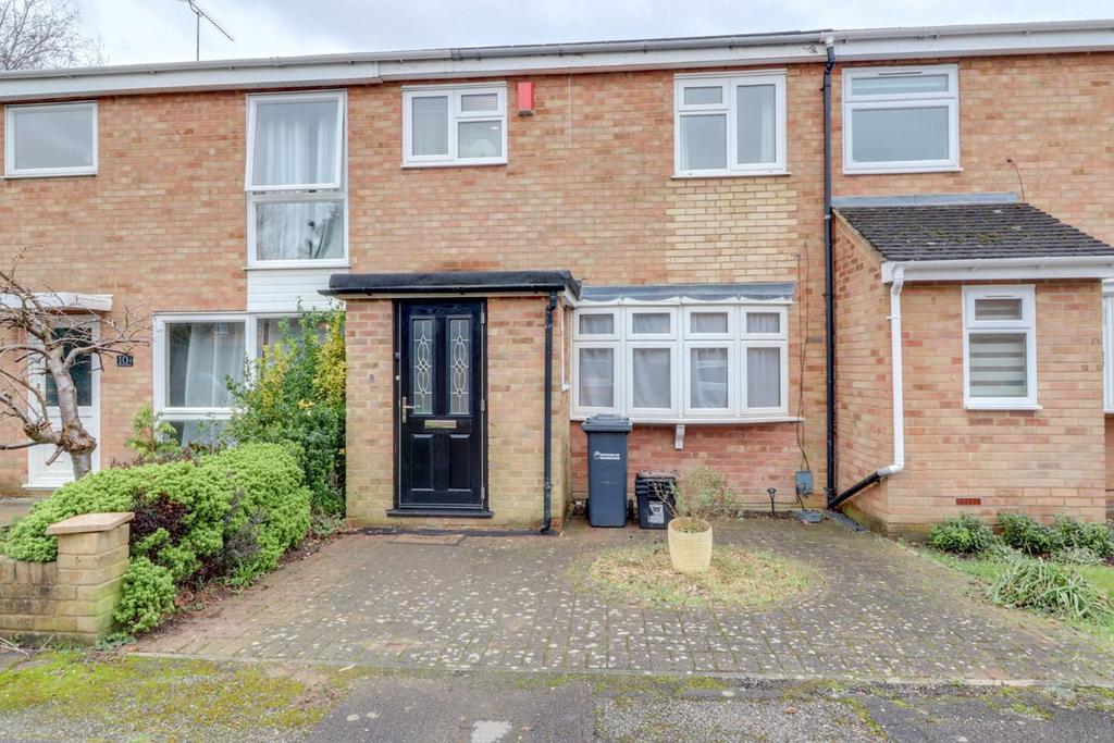 Winford Drive, Broxbourne, EN10 3 bed terraced house £399,995