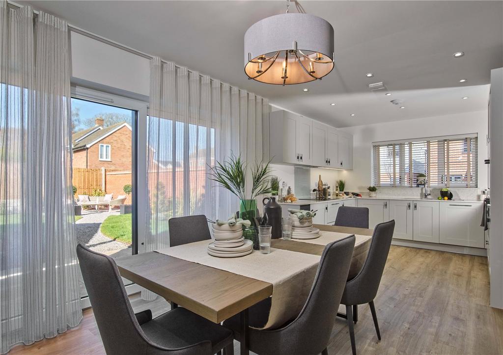 Woodside Place, Dry Street, Langdon Hills, Basildon, SS16 4 bed
