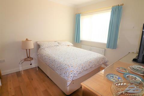 21 Beach Terrace, Newbiggin-by-the-sea, NE64 6XE