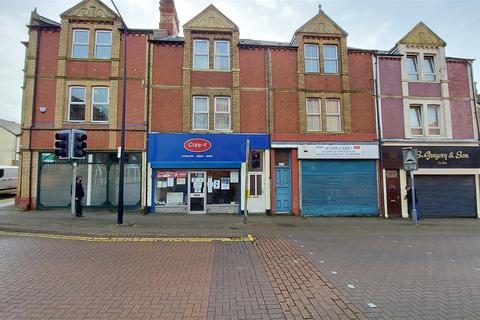 196 Holton Road, Barry, CF63 4HN